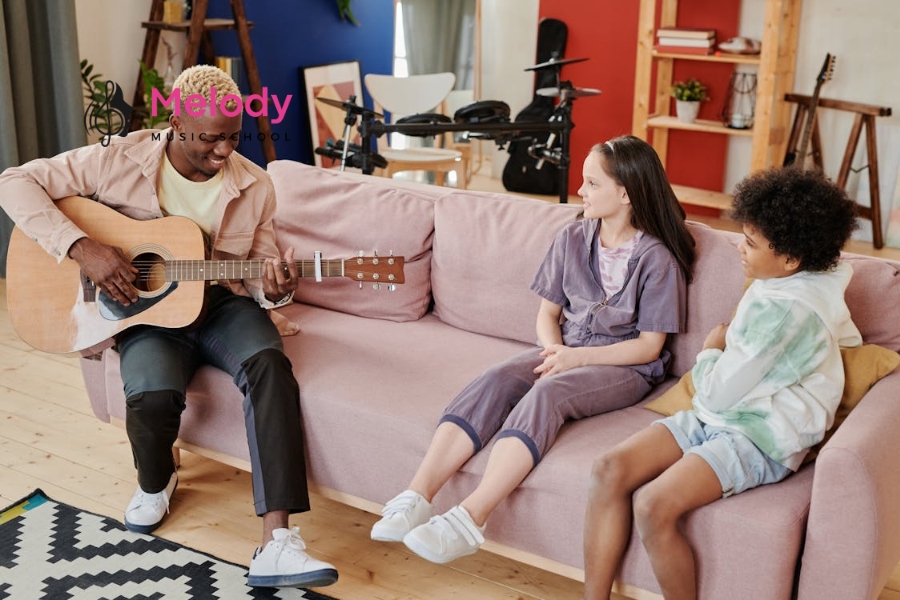 Địa Điểm Học Đàn Guitar Quận 7 Uy Tín Chất Lượng 7 Khóa học guitar tại Melody quận 7 phù hợp mọi lứa tuổi và đam mê âm nhạc