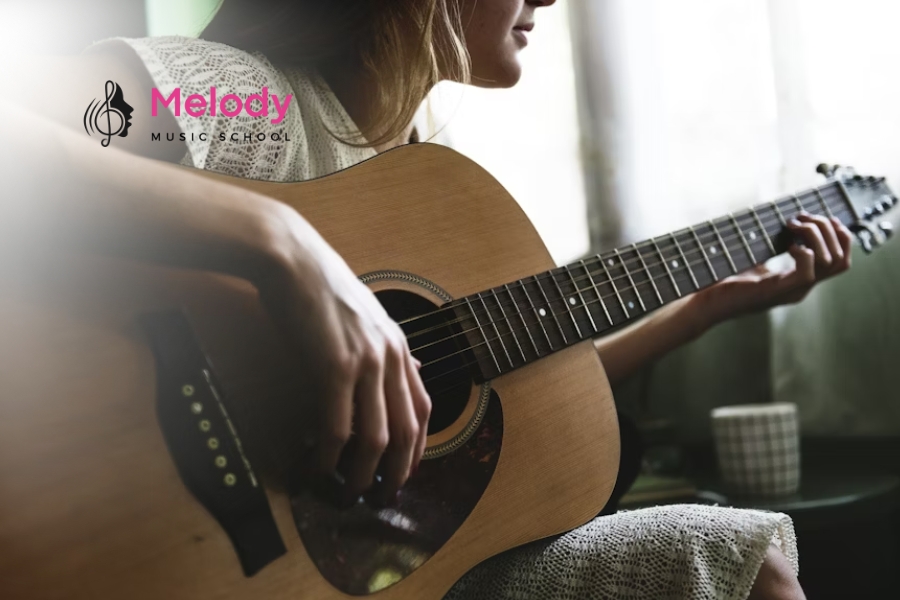 Địa Điểm Học Đàn Guitar Ba Đình Uy Tín Chất Lượng 7 Lớp guitar tại Melody Ba Đình phù hợp cho mọi lứa tuổi và trình độ, từ cơ bản đến chuyên nghiệp