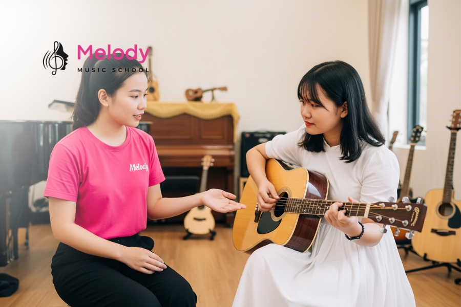 Địa Điểm Học Đàn Guitar Quận 2 Uy Tín Chất Lượng 11 Melody quận 2 là trung tâm đào tạo guitar uy tín với giảng viên giàu kinh nghiệm và chương trình chuyên nghiệp