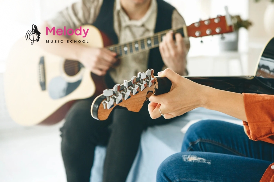 Địa Điểm Học Đàn Guitar Quận 3 Uy Tín Chất Lượng 3 Chơi guitar giúp phát triển kỹ năng âm nhạc, tăng kỷ luật, tự tin và giảm stress