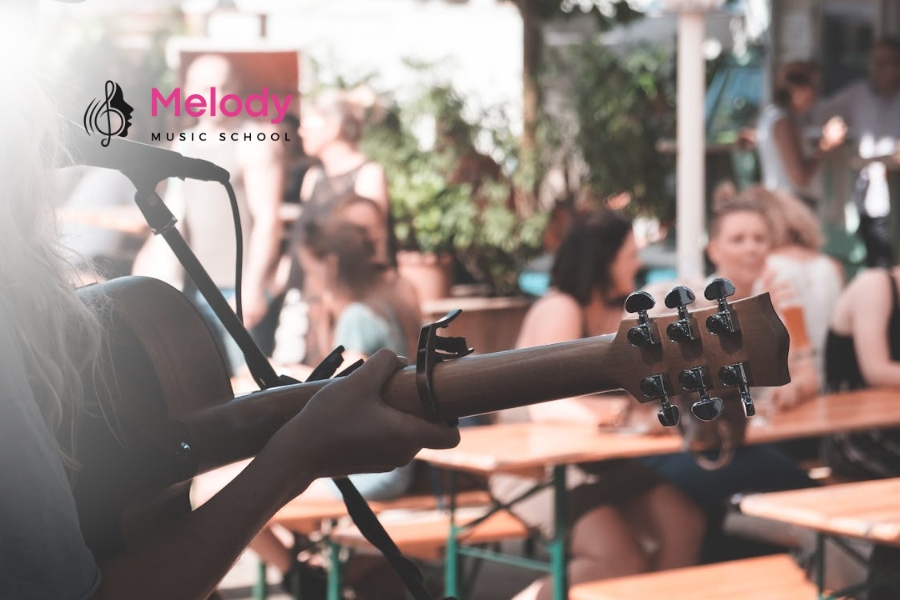 Địa Điểm Học Đàn Guitar Quận 5 Uy Tín Chất Lượng 5 Học guitar tại Melody quận 5 mang lại lộ trình cá nhân hóa và nhiều cơ hội biểu diễn