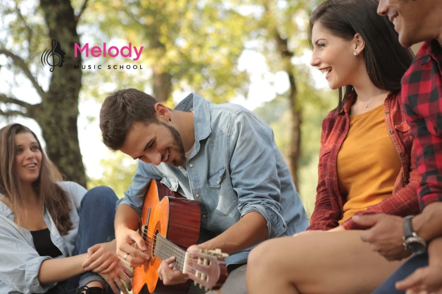 Địa Điểm Học Đàn Guitar Quận 6 Uy Tín Chất Lượng 3 Chơi guitar giúp phát triển âm nhạc, tăng tập trung và giảm căng thẳng hiệu quả