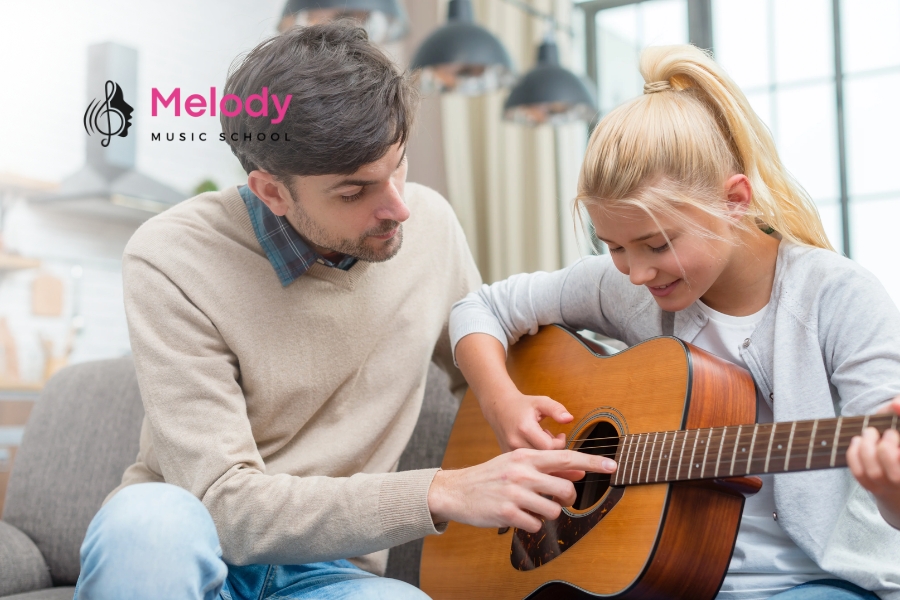 Địa Điểm Học Đàn Guitar Quận 9 Uy Tín Chất Lượng 5 Học guitar tại Melody quận 9 mang đến lộ trình cá nhân hóa và trải nghiệm biểu diễn thực tế