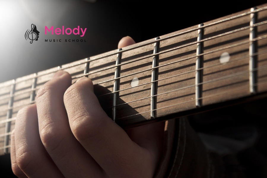 Địa Điểm Học Đàn Guitar Quận Bắc Từ Liêm Uy Tín Chất Lượng 3 Chơi đàn guitar giúp phát triển âm nhạc, tăng tập trung và cải thiện tinh thần