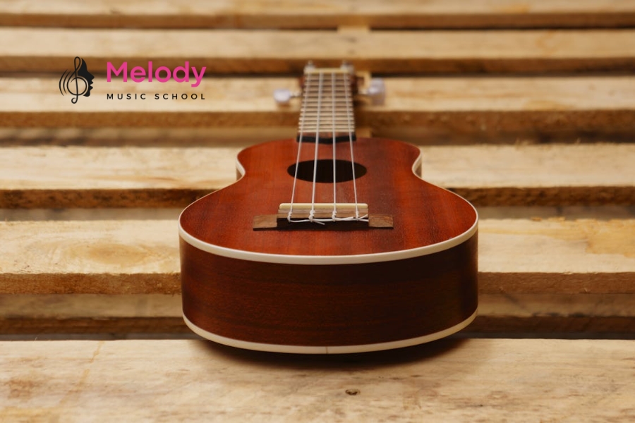Địa Điểm Học Đàn Guitar Quận Hà Đông Uy Tín Chất Lượng 2 Đàn guitar là nhạc cụ phổ biến với âm sắc đa dạng, phù hợp nhiều thể loại âm nhạc