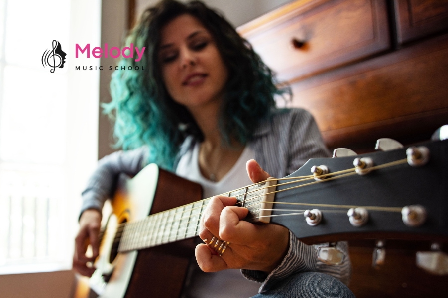 Địa Điểm Học Đàn Guitar Tân Bình Uy Tín Chất Lượng 7 Khóa guitar tại Melody Tân Bình phù hợp cho mọi lứa tuổi với nhiều hình thức học linh hoạt