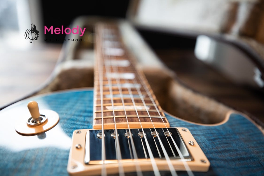 Địa Điểm Học Đàn Guitar Tại Tân Phú Uy Tín Chất Lượng 3 Chơi đàn guitar giúp phát triển kỹ năng âm nhạc, tập trung và kiên nhẫn