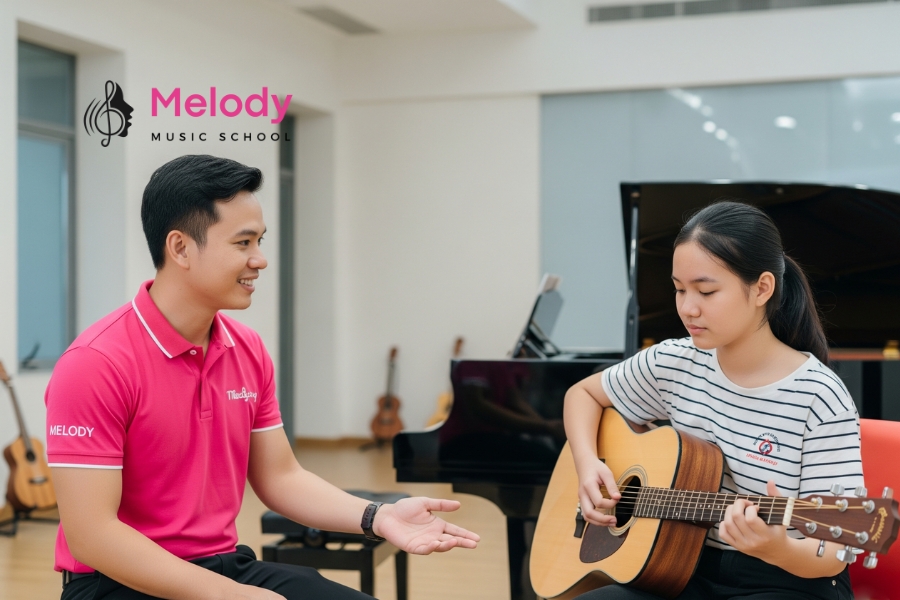 Địa Điểm Học Đàn Guitar Tây Hồ Uy Tín Chất Lượng 4 Melody Tây Hồ là trung tâm âm nhạc uy tín với giảng viên guitar chuyên nghiệp và giàu kinh nghiệm