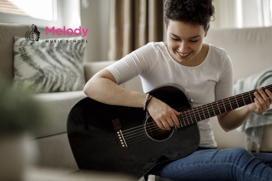 Địa Điểm Học Đàn Guitar Thủ Đức Uy Tín Chất Lượng 10 Chơi đàn guitar giúp phát triển kỹ năng âm nhạc, tăng tập trung, giảm stress và cải thiện kỹ năng xã hội
