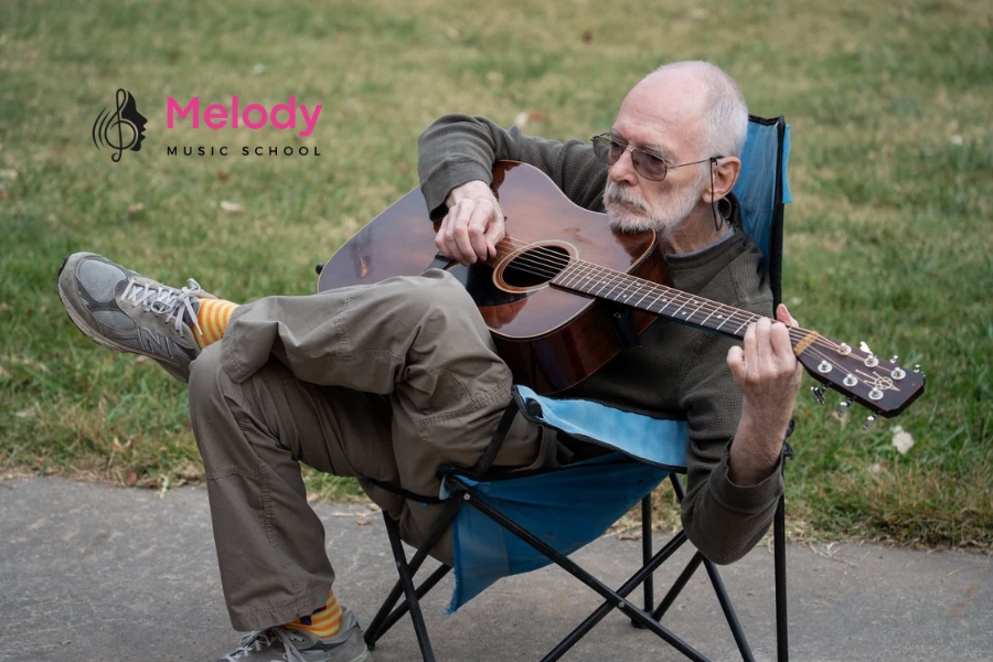 Địa Điểm Học Đàn Guitar Thủ Đức Uy Tín Chất Lượng 14 Khóa học guitar tại Melody Thủ Đức phù hợp mọi lứa tuổi và đối tượng từ trẻ em đến người cao tuổi