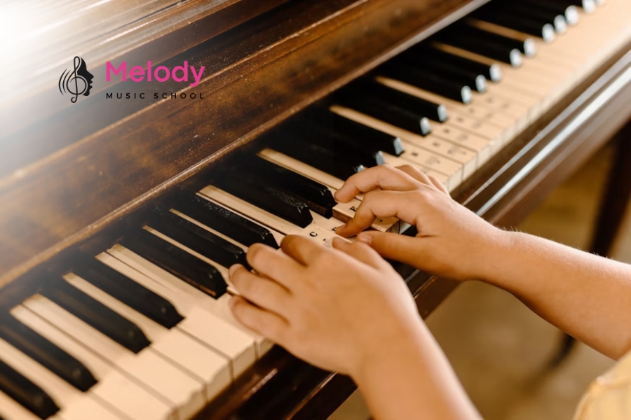 Địa Điểm Học Đàn Piano Tại Quận 1 Uy Tín Chất Lượng 14 Melody quận 1 đào tạo piano cho mọi lứa tuổi với lớp học phù hợp từng đối tượng
