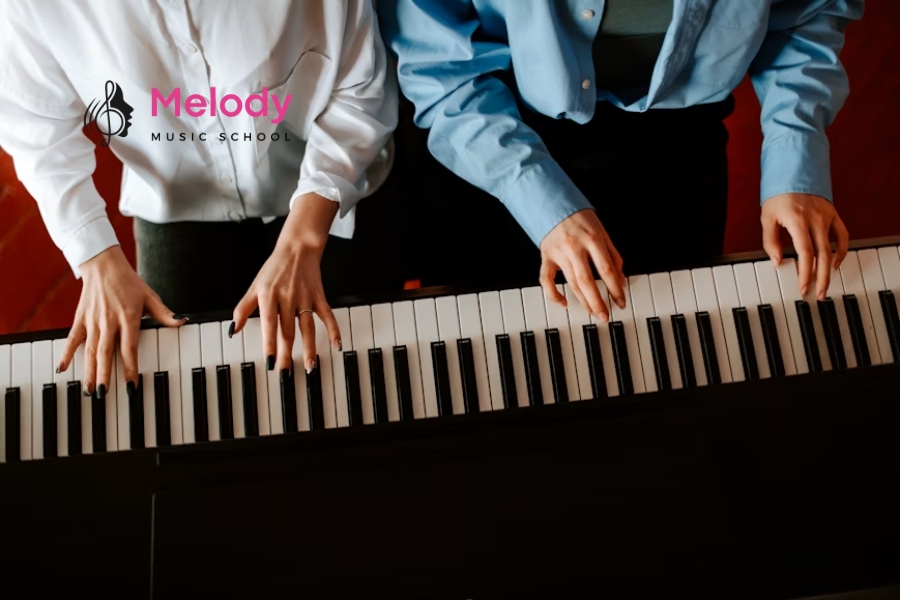 Địa Điểm Học Đàn Piano Tại Quận 12 Uy Tín Chất Lượng 12 Học piano tại Melody quận 12 giúp phát triển kỹ năng cá nhân trong môi trường chuyên nghiệp