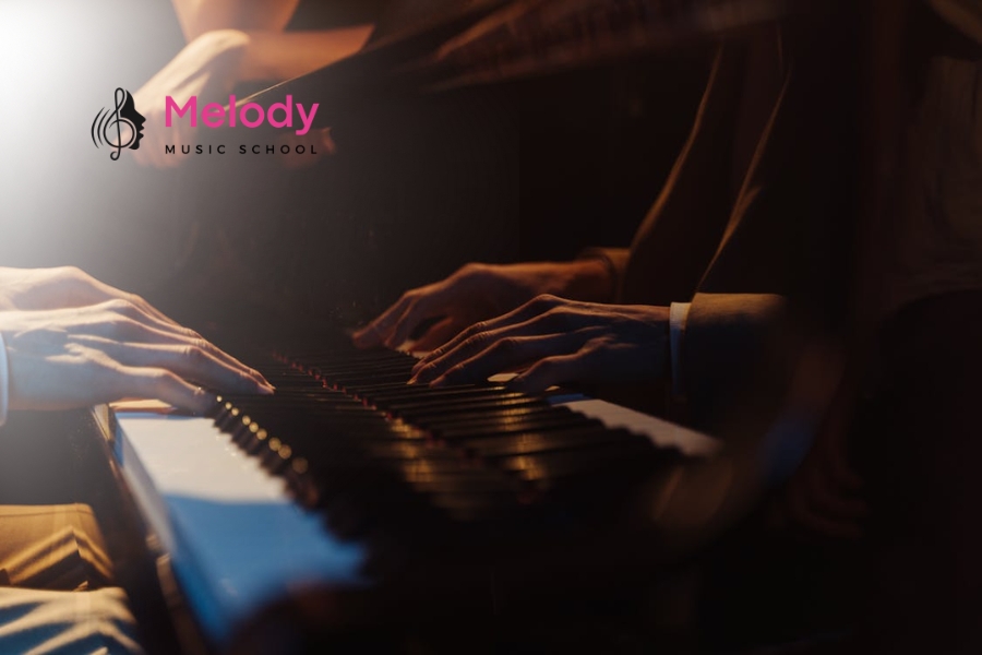 Địa Điểm Học Đàn Piano Quận Cầu Giấy Uy Tín Chất Lượng 5 Học piano tại Melody Cầu Giấy mang lại lộ trình cá nhân hóa và môi trường học hiện đại
