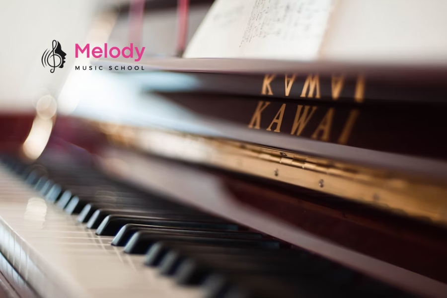 Địa Điểm Học Đàn Piano Quận Long Biên Uy Tín Chất Lượng 9 Đàn piano là nhạc cụ phổ biến với âm thanh phong phú và nhiều loại phù hợp nhu cầu