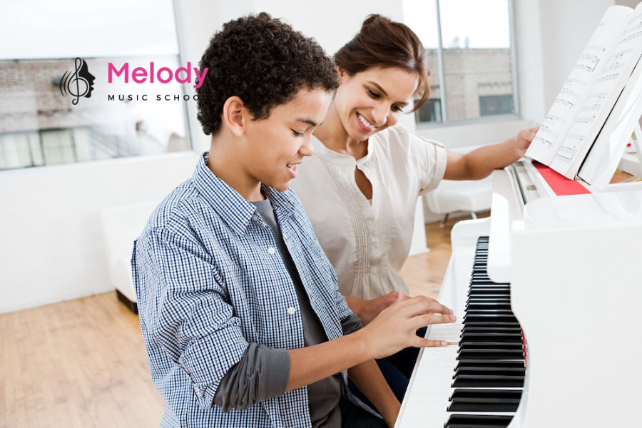 Địa Điểm Học Đàn Piano Quận Long Biên Uy Tín Chất Lượng 10 Chơi đàn piano giúp phát triển toàn diện cho trẻ em và cải thiện sức khỏe tinh thần cho người lớn