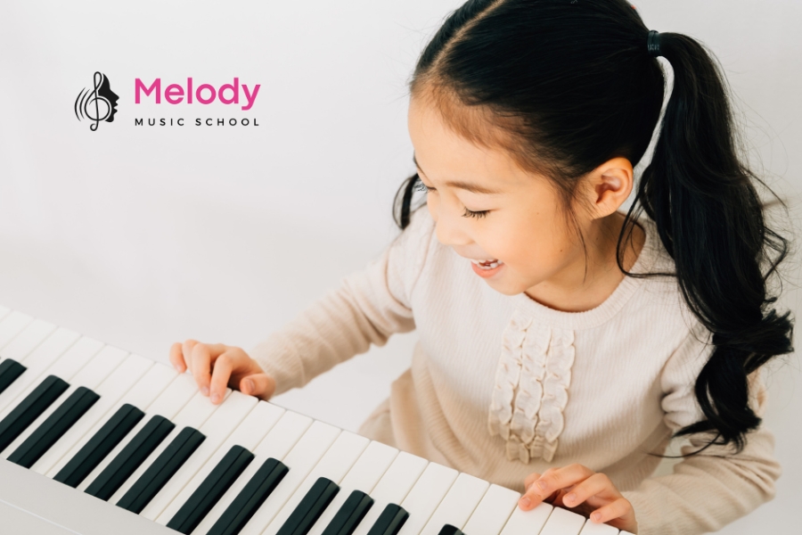 Địa Điểm Học Đàn Piano Quận Long Biên Uy Tín Chất Lượng 14 Lớp piano tại Melody Long Biên phù hợp cho mọi lứa tuổi từ trẻ em đến người cao tuổi