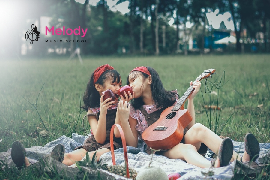 Lớp Học Đàn Ukulele Bắc Từ Liêm, Nam Từ Liêm, Hà Đông 14 Khóa học ukulele tại Melody Từ Liêm và Hà Đông phù hợp cho mọi lứa tuổi và trình độ