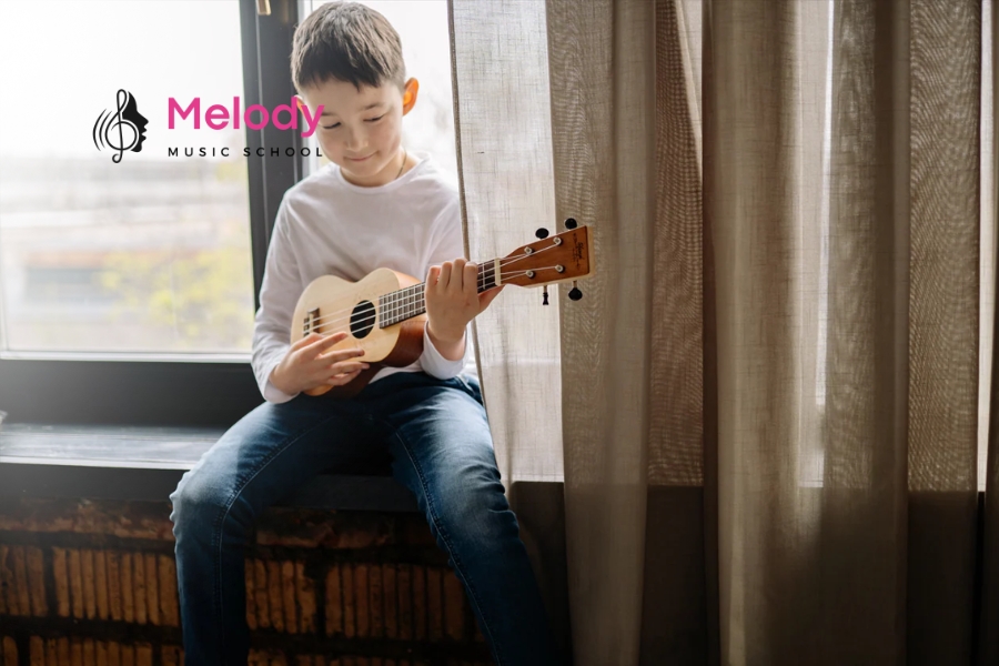 Địa Điểm Học Đàn Ukulele Quận 9-10-11-12 Uy Tín Chất Lượng 14 Khóa học đàn ukulele tại Nhạc Viện Melody tại các quận 9, 10, 11, 12 được thiết kế dành cho mọi đối tượng