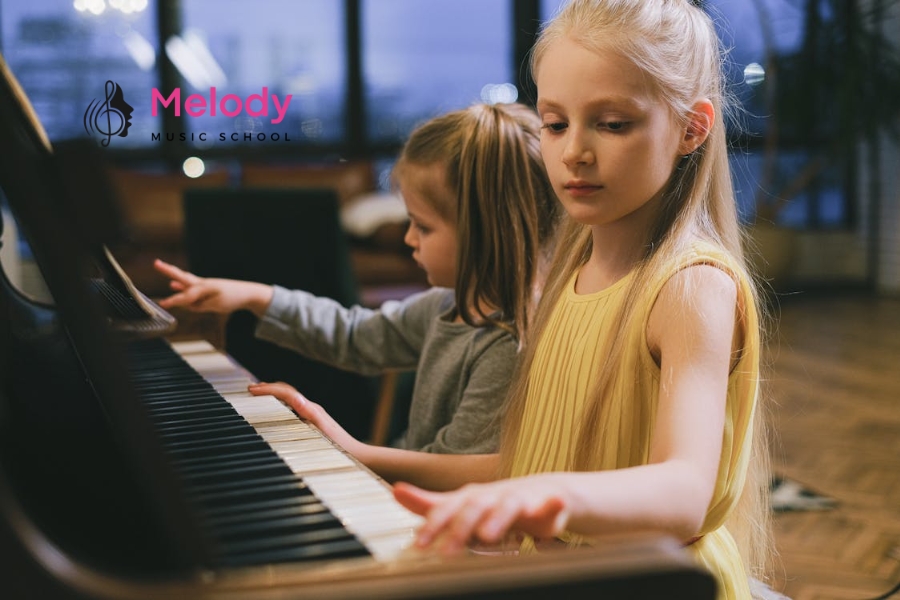 Cách Chọn Đàn Piano Cho Bé Phù Hợp Nhất 9 Nên chọn piano điện cho bé mới học vì giá hợp lý, nhỏ gọn và nhiều tính năng hỗ trợ