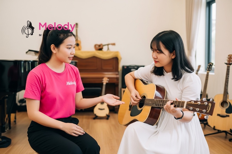 Chọn Guitar Thùng Cho Người Mới: Hướng Dẫn Tốt Nhất 16 Tham gia khóa học tại Melody giúp học đúng kỹ thuật, tiến bộ nhanh và có động lực hơn