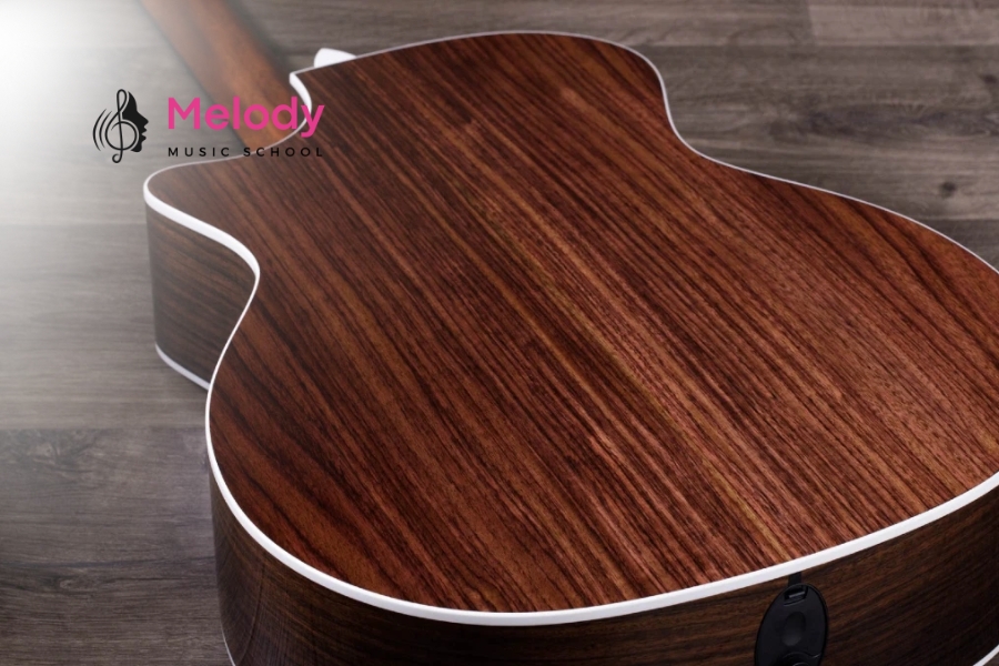 Gỗ Làm Guitar Phổ Biến: Ảnh Hưởng Đến Âm Thanh Ra Sao? 10 Các loại gỗ như Spruce, Mahogany, Rosewood và Maple quyết định chất âm của guitar