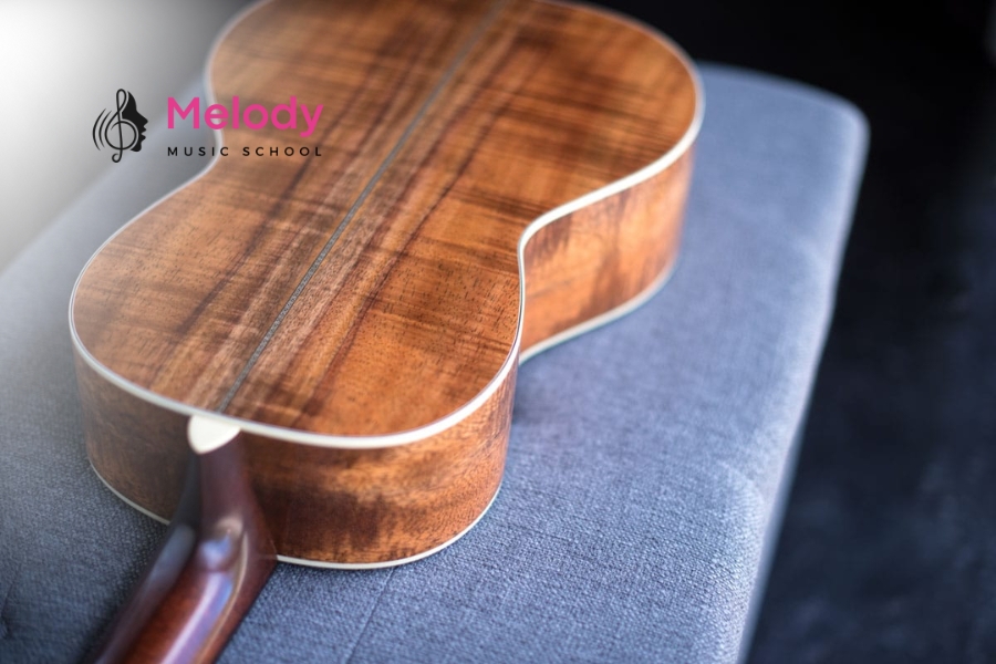 Gỗ Làm Guitar Phổ Biến: Ảnh Hưởng Đến Âm Thanh Ra Sao? 14 Gỗ Koa quý hiếm, âm giữa Mahogany và Maple, đẹp mắt và lý tưởng cho nhạc rock