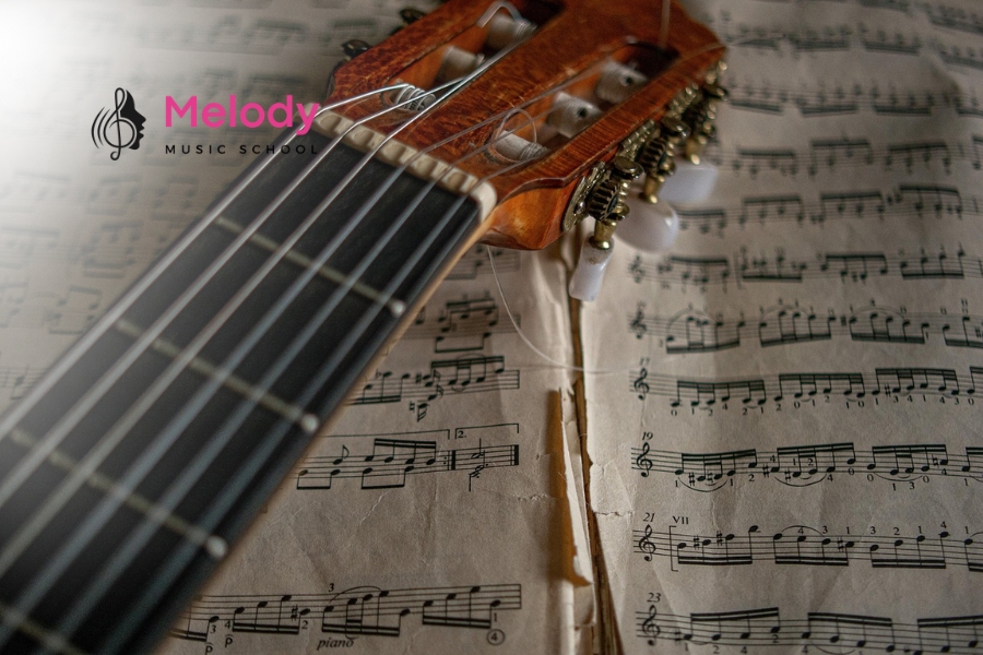 Guitar Classic Hãng Nào Tốt? Top Thương Hiệu Nên Mua 10 Guitar classic dây nylon mềm, cần rộng, phù hợp cho người mới học nhạc
