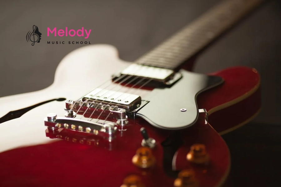 Hướng Dẫn Chọn Dây Guitar Cho Người Mới Chính Xác 7 Chọn dây mỏng, chất lượng tốt và action chuẩn giúp giảm đau tay khi mới học guitar