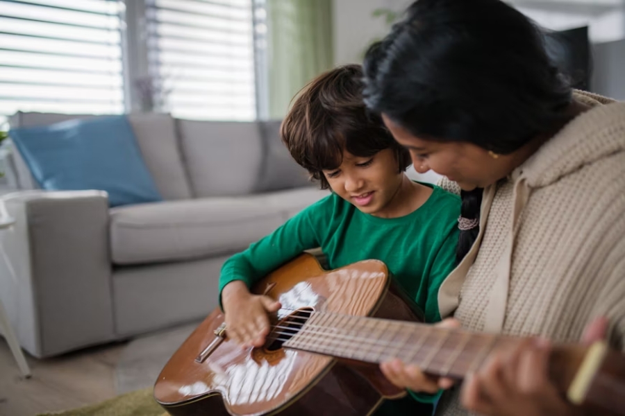 Phân Biệt Các Loại Guitar Acoustic: Hướng Dẫn Chi Tiết 16 Nhận biết guitar qua dáng đàn, dây đàn và âm sắc đặc trưng