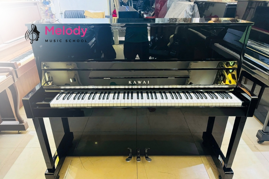 Piano Giá Bao Nhiêu? Bảng Giá &Amp; Tư Vấn 2025 19 Kawai có âm sắc ấm, giá từ 15 triệu đến 1.8 tỷ với độ bền và cảm giác chơi cao
