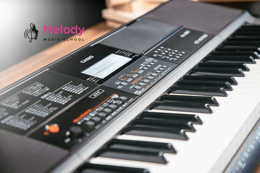 So Sánh Organ Yamaha Và Casio: Chọn Mua Loại Nào Tốt? 10 Casio CT-X700 là đàn organ lý tưởng cho người mới học với âm thanh hay, giá hợp lý