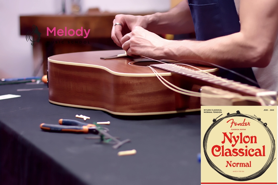 Top Dây Guitar Nylon Tốt Nhất Cho Mọi Trình Độ 2025 14 Dòng Fender 130 giúp âm rõ, bass quấn bạc nguyên chất, giá hợp lý cho người mới