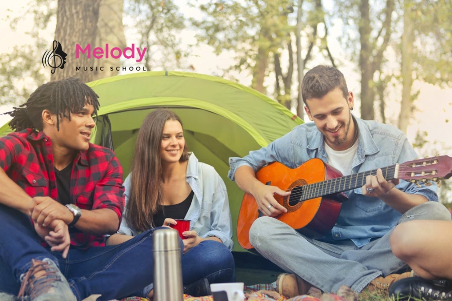 Top 5+ Guitar Acoustic Mini Du Lịch Đáng Mua Nhất 18 Khi mua guitar du lịch, cần xác định nhu cầu, kiểm tra kỹ âm thanh và chất lượng build