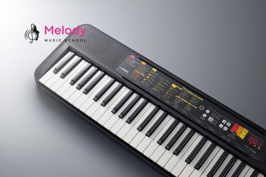 Top Organ Yamaha Đám Cưới Tốt Nhất 2025 11 Yamaha PSR-SX600 là đàn organ lý tưởng cho nhạc công mới bắt đầu chạy show đám cưới