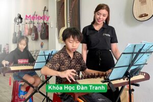 Khóa Học Đàn Tranh truyền thống tại nhạc viện Melody