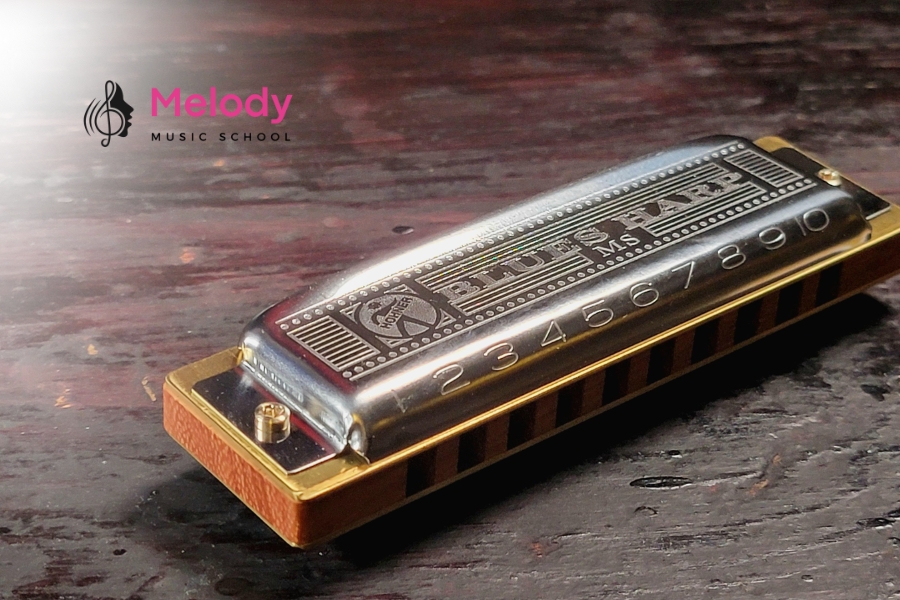 Khóa Học Kèn Harmonica Từ Cơ Bản Đến Chuyên Nghiệp 2 Chơi kèn harmonica giúp phát triển âm nhạc, giảm stress và cải thiện hô hấp